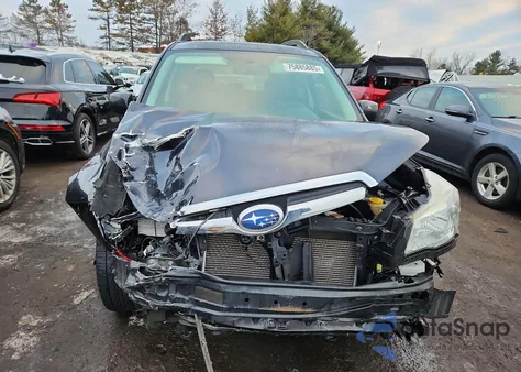 2016 Subaru Forester 2.5I Premium z USA, uszkodzony, nr VIN JF2SJADC0GH496382